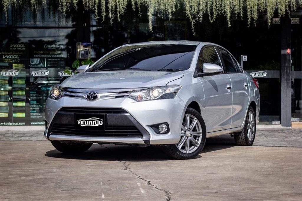2013 Toyota ขายรถมือสองในประเทศไทย