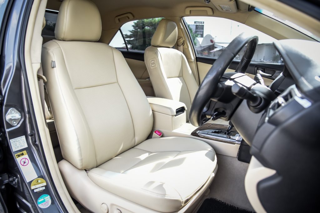 2015 Toyota ขายรถมือสองในประเทศไทย