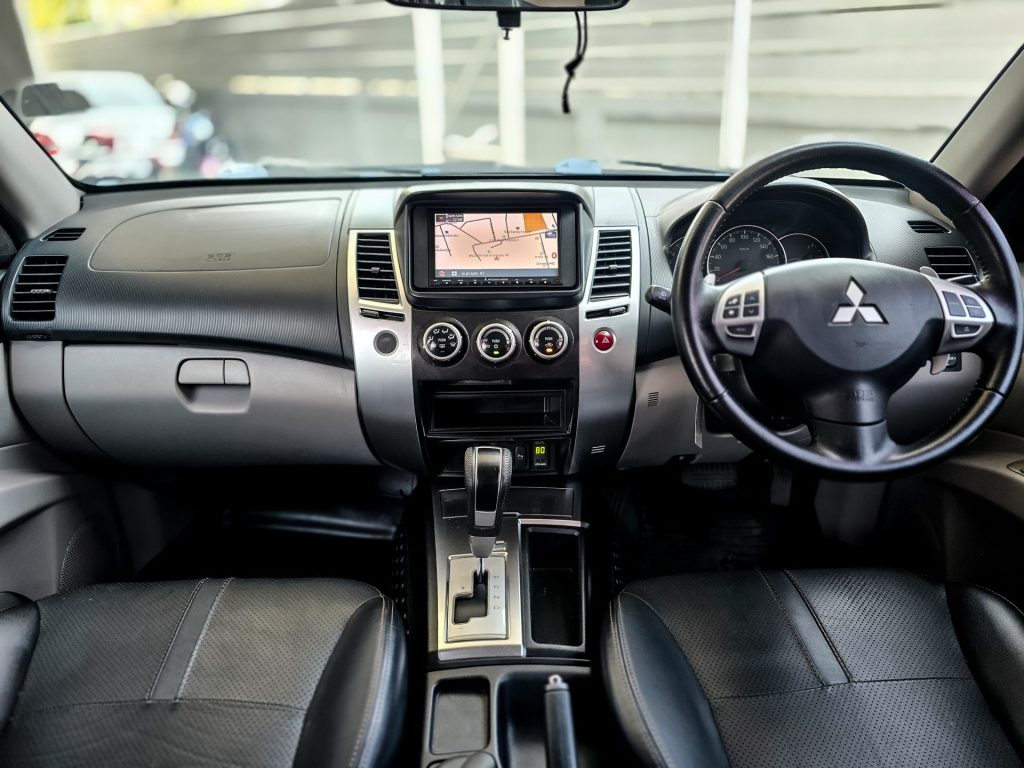 2013 Mitsubishi ขายรถมือสองในประเทศไทย