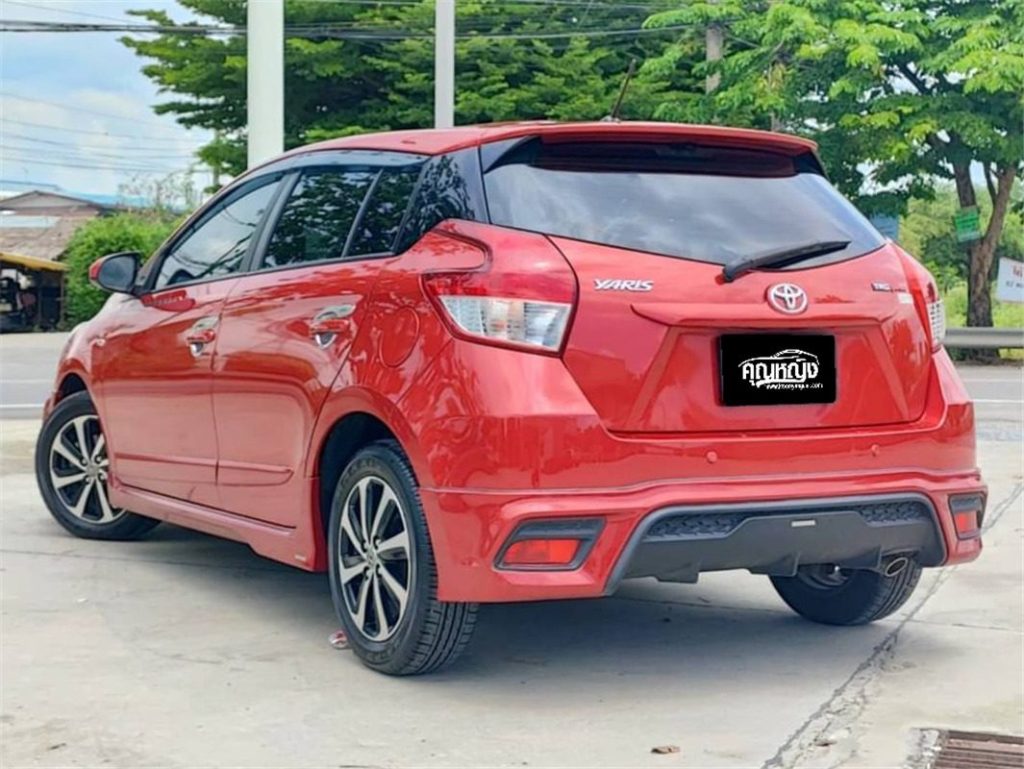 2015 Toyota ขายรถมือสองในประเทศไทย