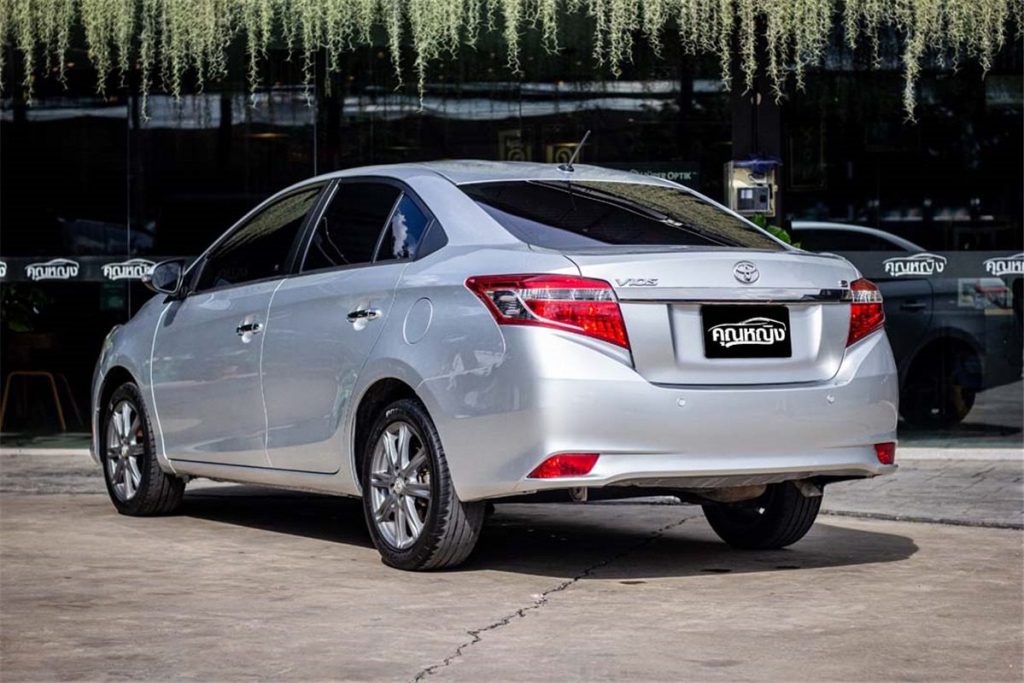 2013 Toyota ขายรถมือสองในประเทศไทย