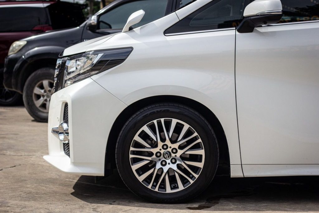 2015 Toyota ขายรถมือสองในประเทศไทย