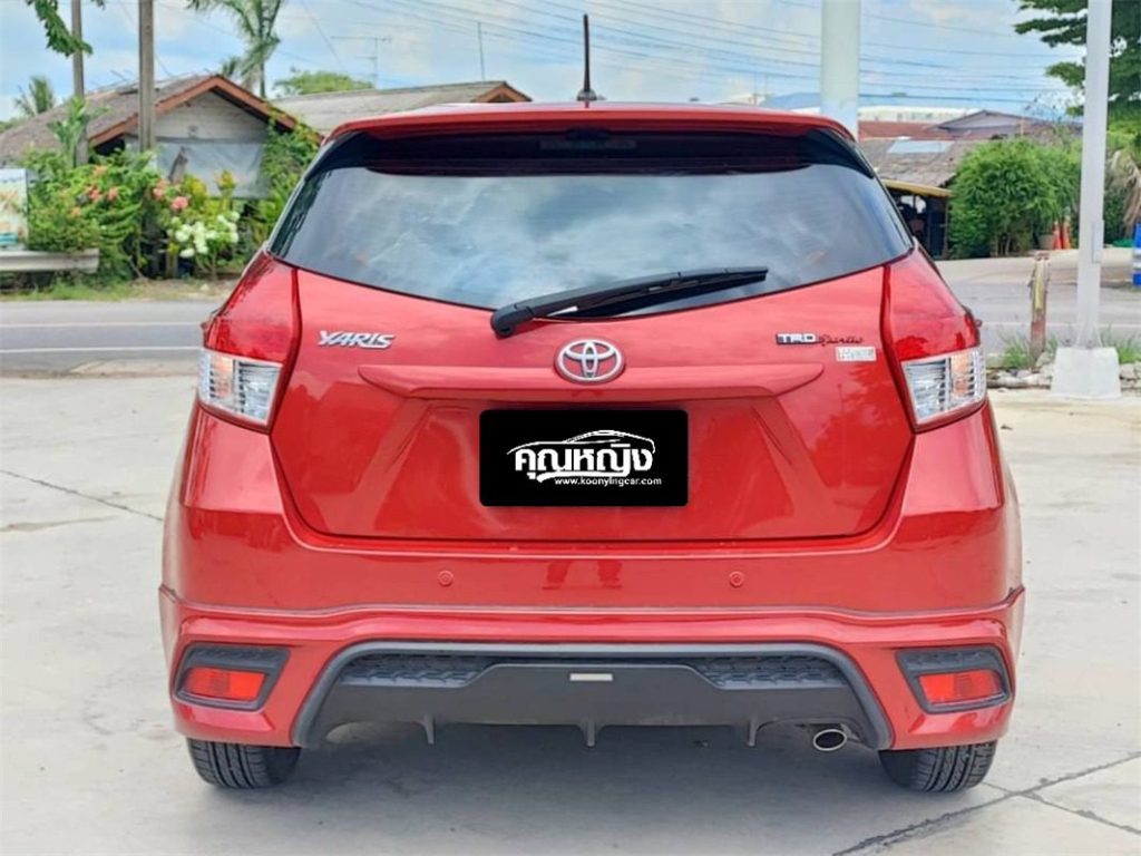 2015 Toyota ขายรถมือสองในประเทศไทย