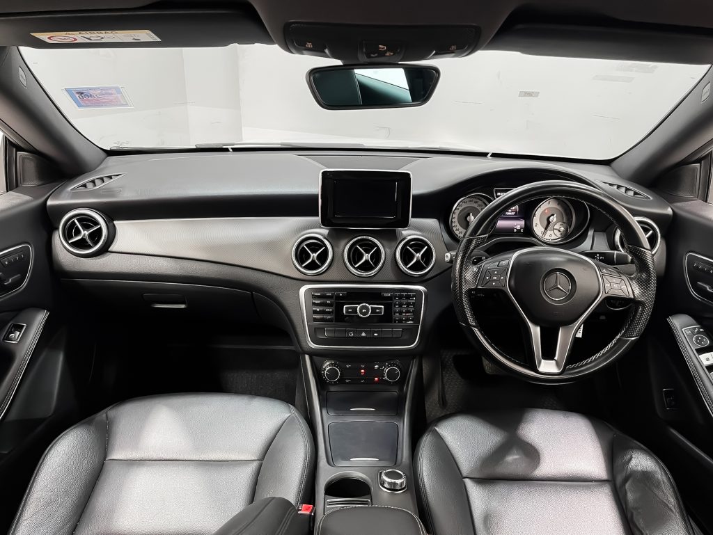 2015 Mercedes-Benz ขายรถมือสองในประเทศไทย
