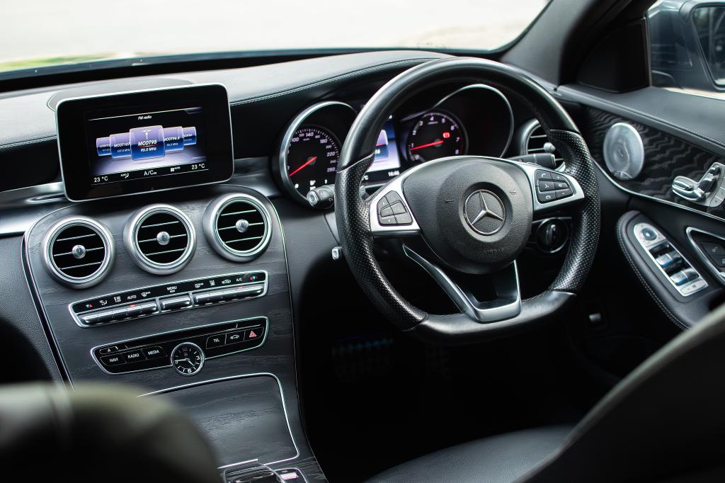 2017 Mercedes-Benz ขายรถมือสองในประเทศไทย
