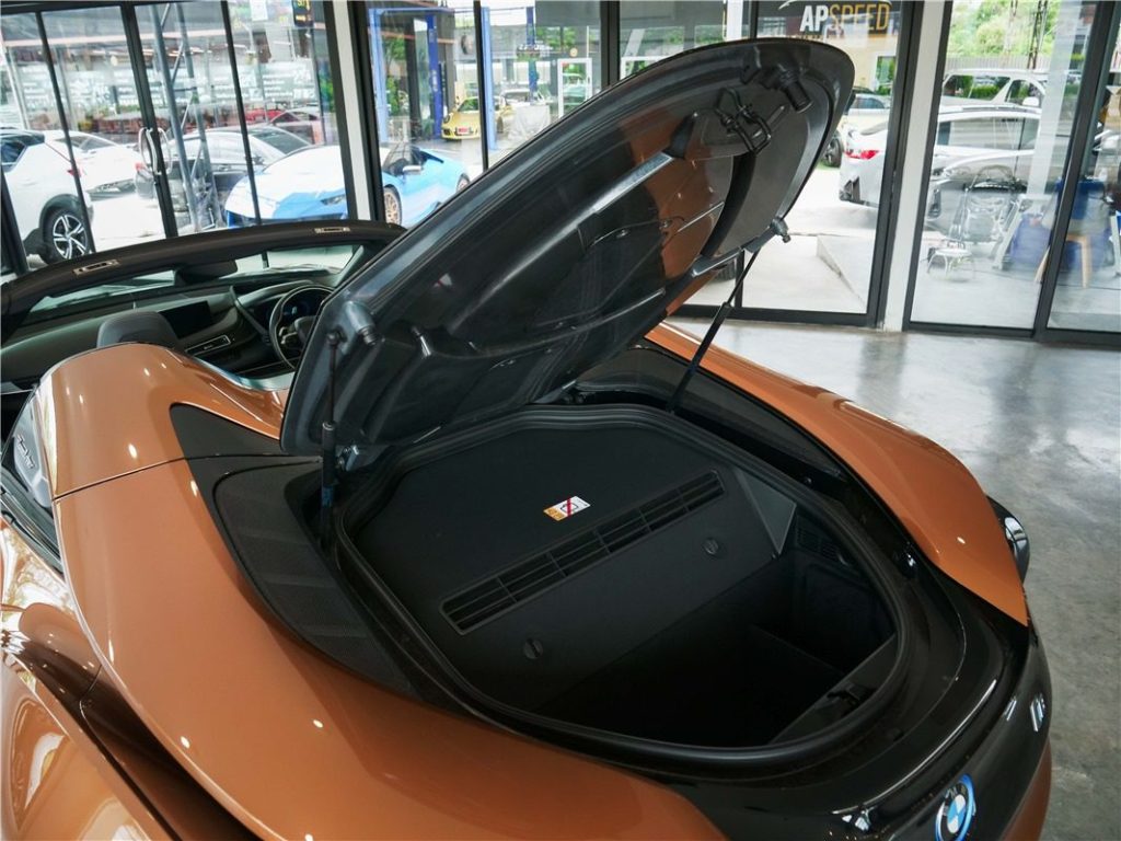 ขาย 2018 BMW i Series i8 Roadster มือสอง Koonying กรุงเทพฯ WowCar ขายรถมือสองในประเทศไทย
