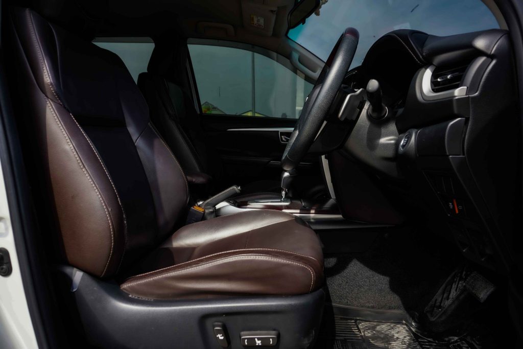 2016 Toyota ขายรถมือสองในประเทศไทย